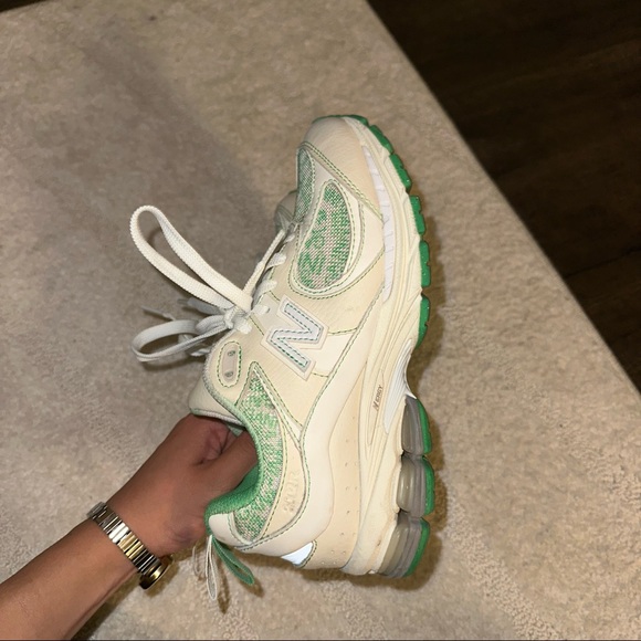 New Balance 2002R × Ganni Turtledove 2022 - Picture 3 of 8